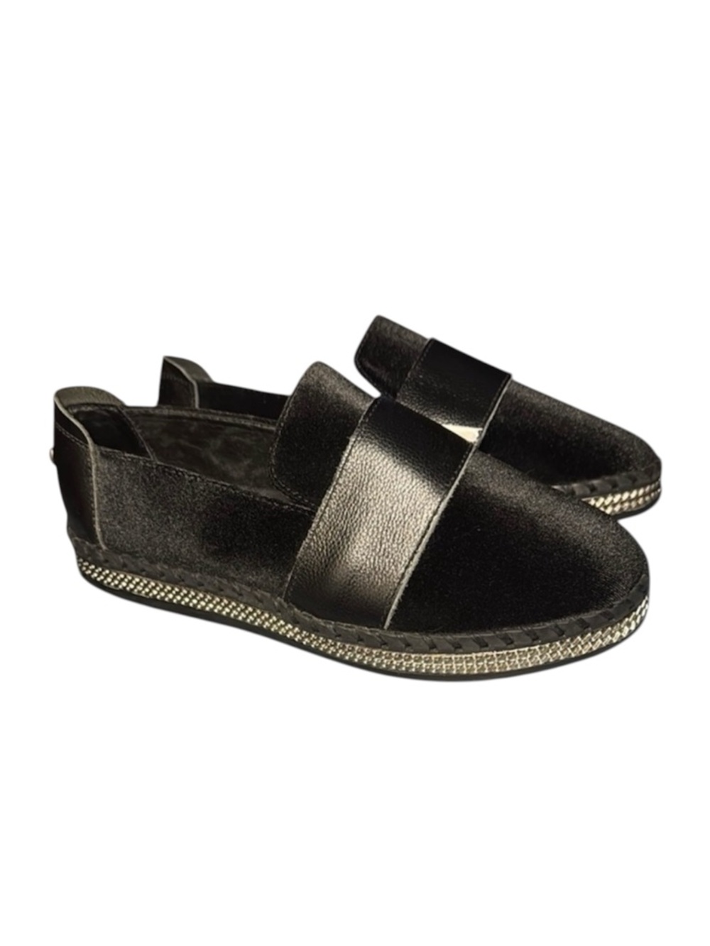 bernie mev. Black Flats Size 8